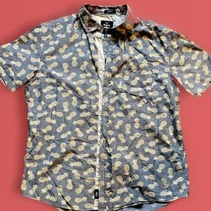 Artistry in Motion size large floral pineapple short sleeve button up shirt.